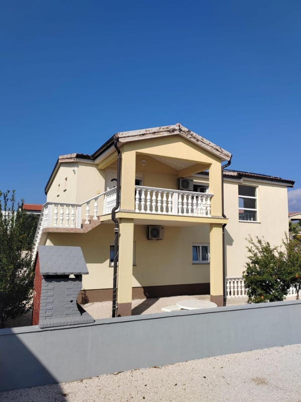 Apartments Draga - Comfortable & Afordable Vir Eksteriør bilde
