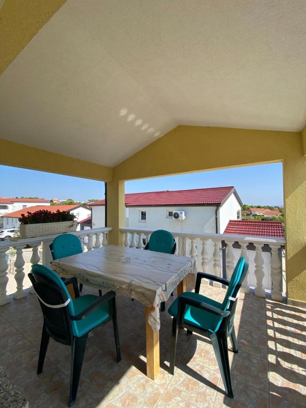 Apartments Draga - Comfortable & Afordable Vir Eksteriør bilde