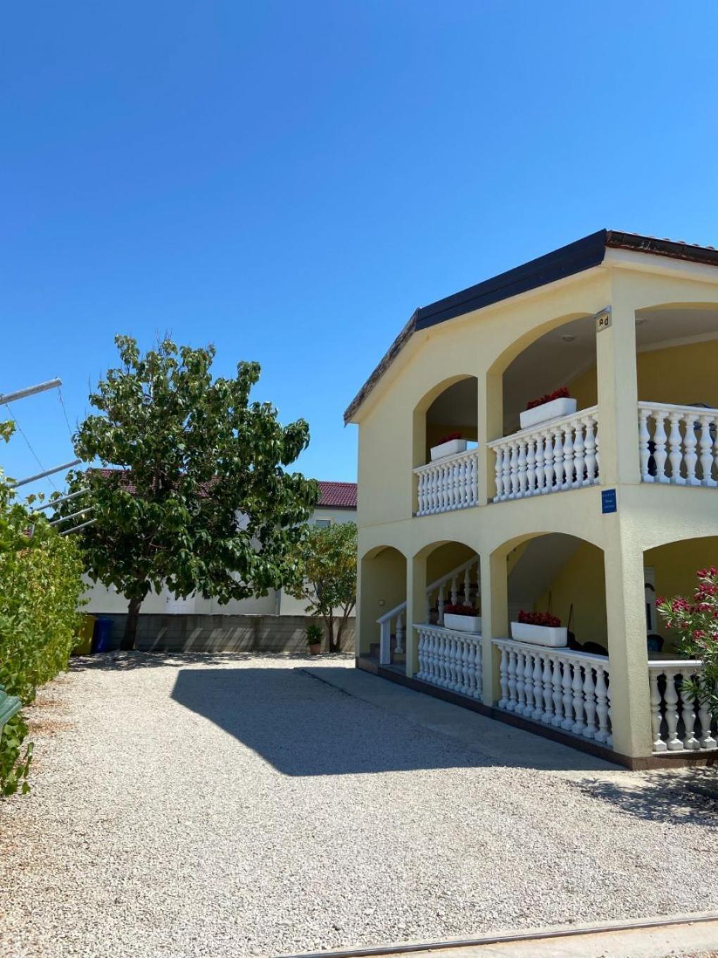 Apartments Draga - Comfortable & Afordable Vir Eksteriør bilde